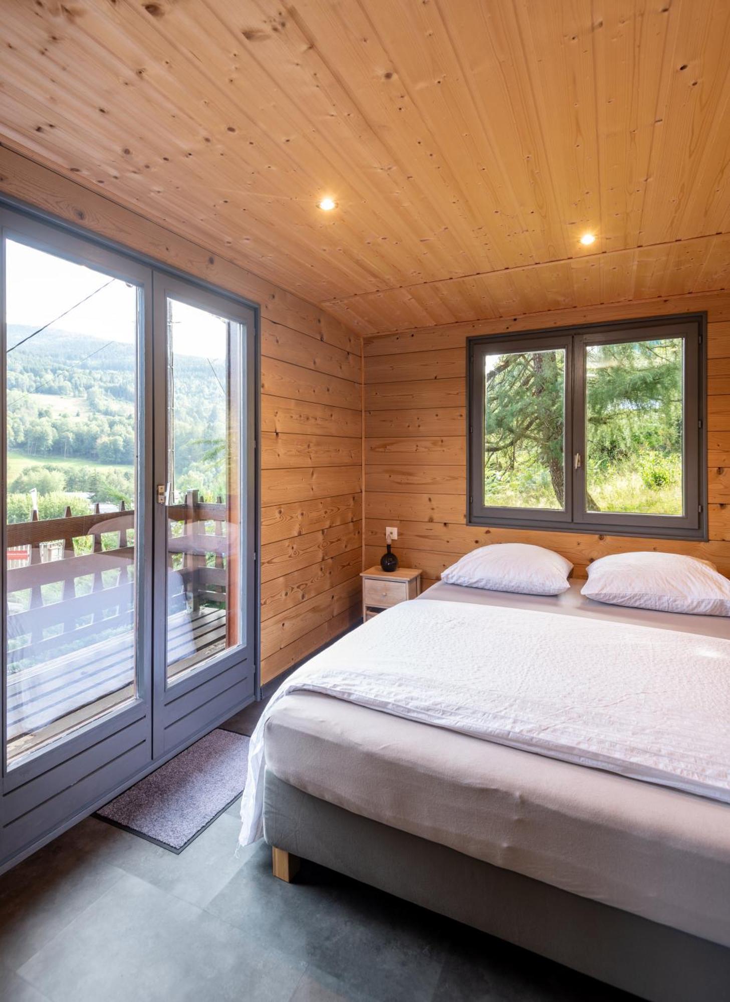 Chalet Du Faubourg & Jacuzzi, Proximite Gerardmer & La Bresse Rochesson Ngoại thất bức ảnh