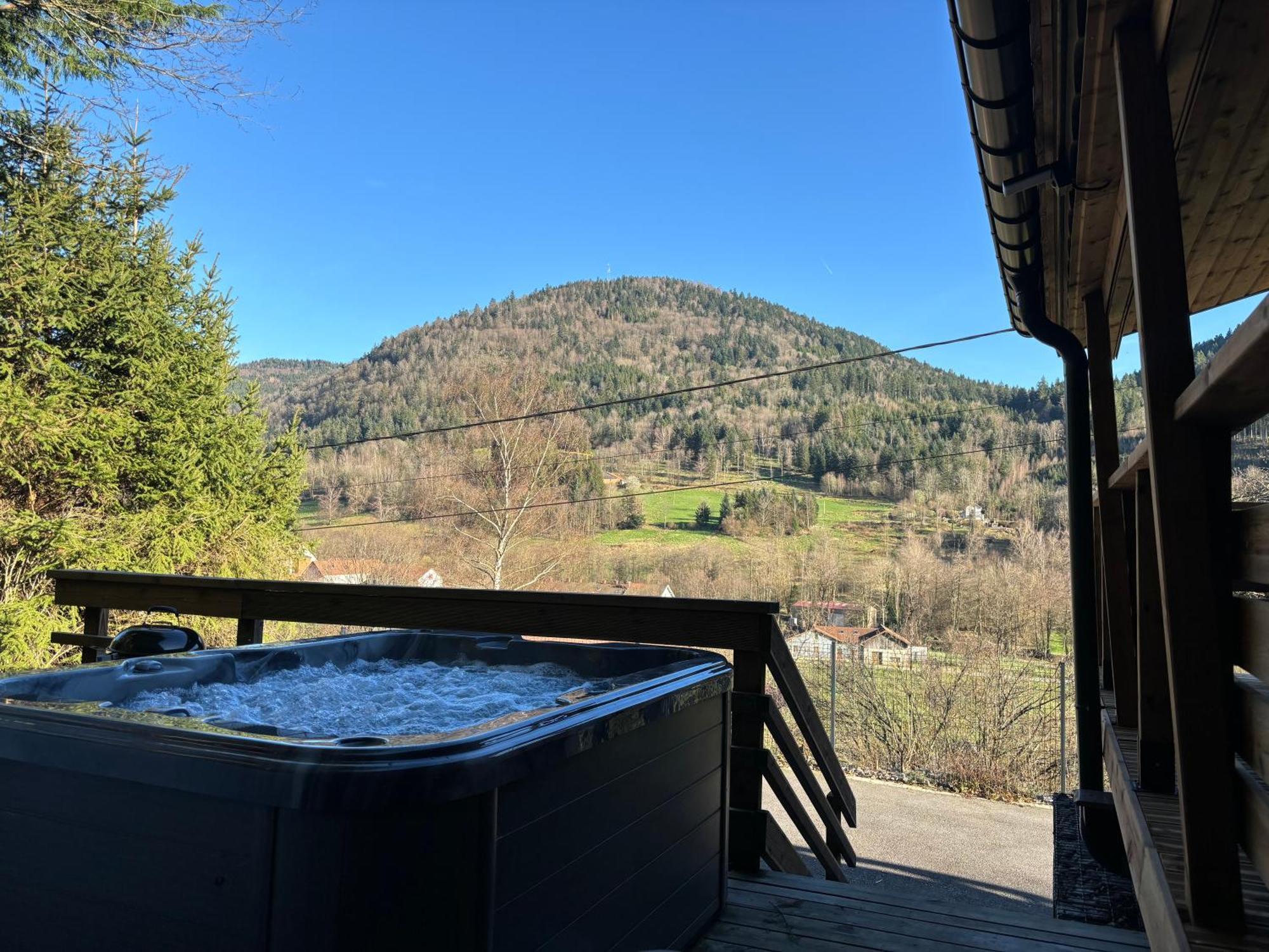 Chalet Du Faubourg & Jacuzzi, Proximite Gerardmer & La Bresse Rochesson Ngoại thất bức ảnh